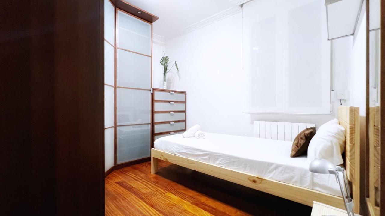 Appartamento Uribarri A Vivienda Turistica Urbana Con Wifi Bilbao Esterno foto